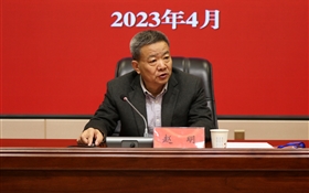 学校举行新入职教师培训结业仪式